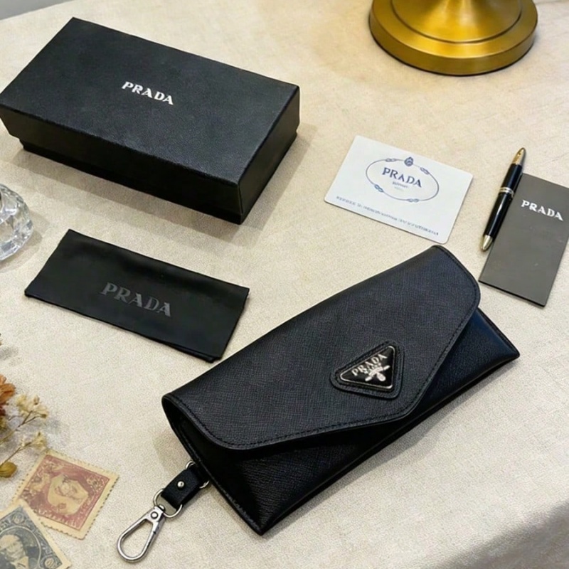 Prada Black Leather Eyeglass C - Women Bags Prada 评论和价格