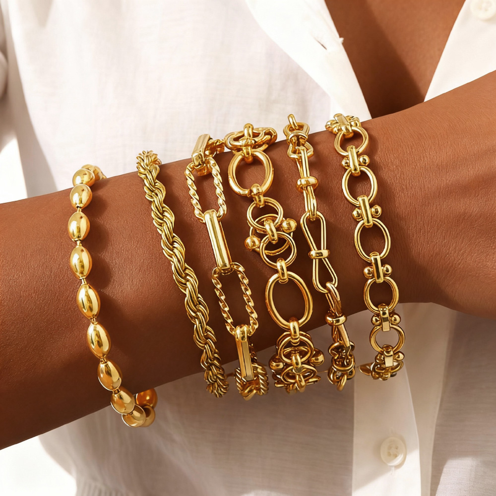 Gold Plated Chunky Chain Brace - Women Bags Price 评论和价格
