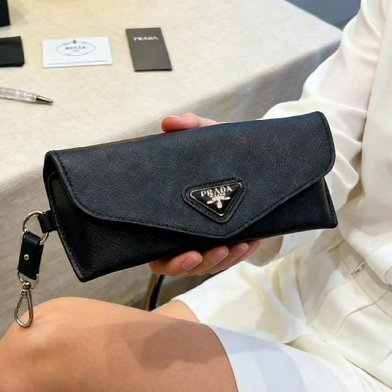Prada Black Leather Eyeglass C - Women Bags Prada 评论和价格