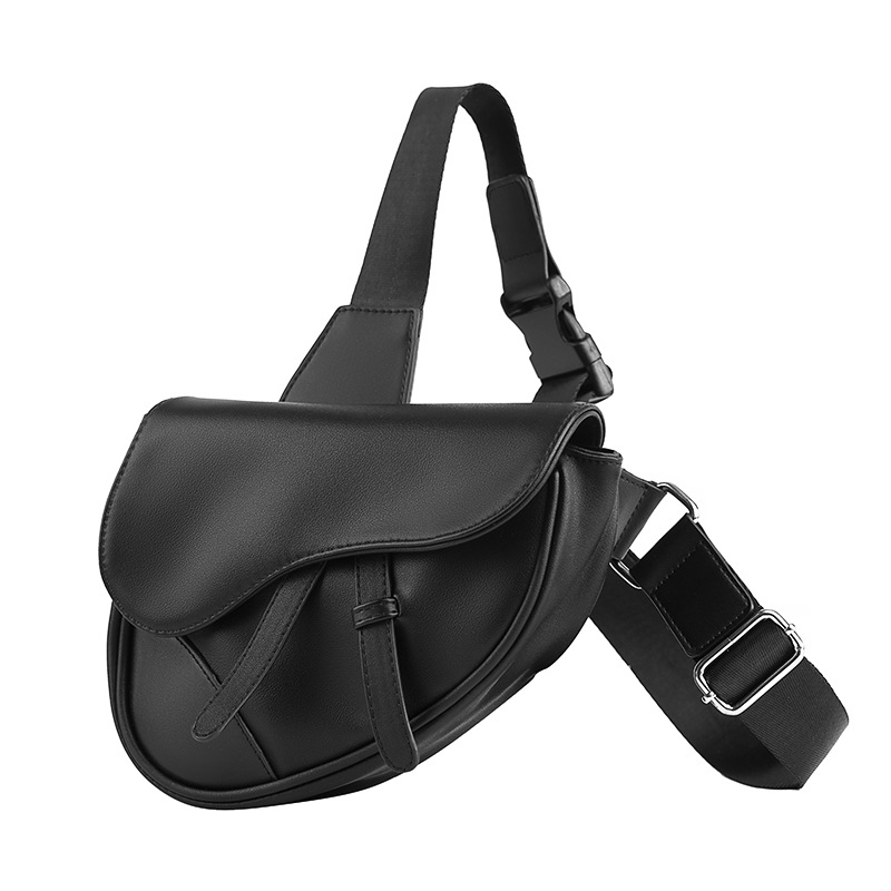 Men PU Male Breast Bag Casual  - Saddle Bag Leather 评论和价格